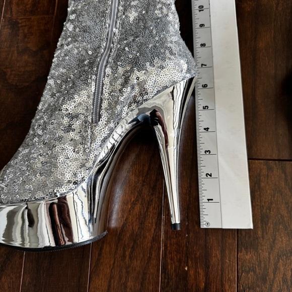 Pleaser Delight 1008 Silver Sequin Chrome Platform High Heel Ankle Boots - Picture 9 of 10